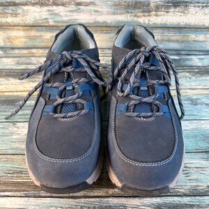 Clarks Wave Range Walking Sneakers Womens 9.5M Waterproof Blue Leather Shoes